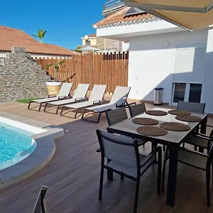fantstica-villa-reformada-con-piscina-privada.in-canary-islands.com/