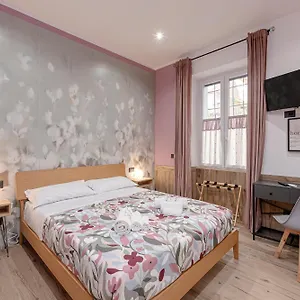 Helle Hus - 200m From Piazza Bologna Metro And 10 Minutes From The Colosseum Affittacamere