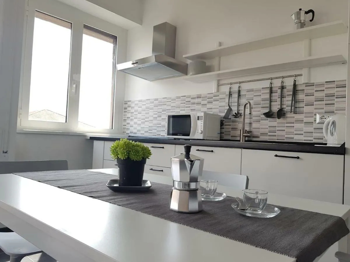 Nomentana White Apartments By Ghor Řím 0*,  Itálie