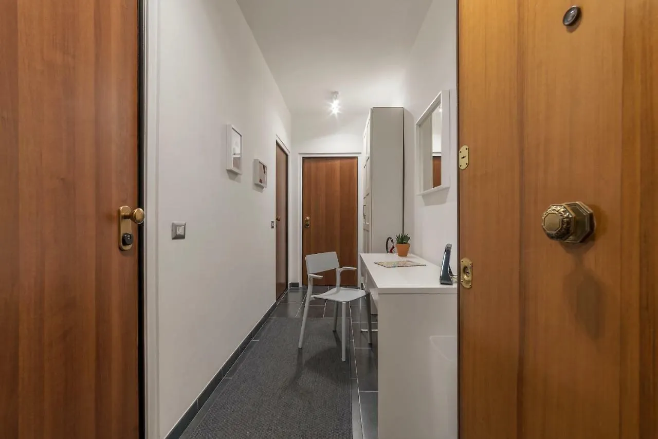 Nomentana White Apartments By Ghor Rzym