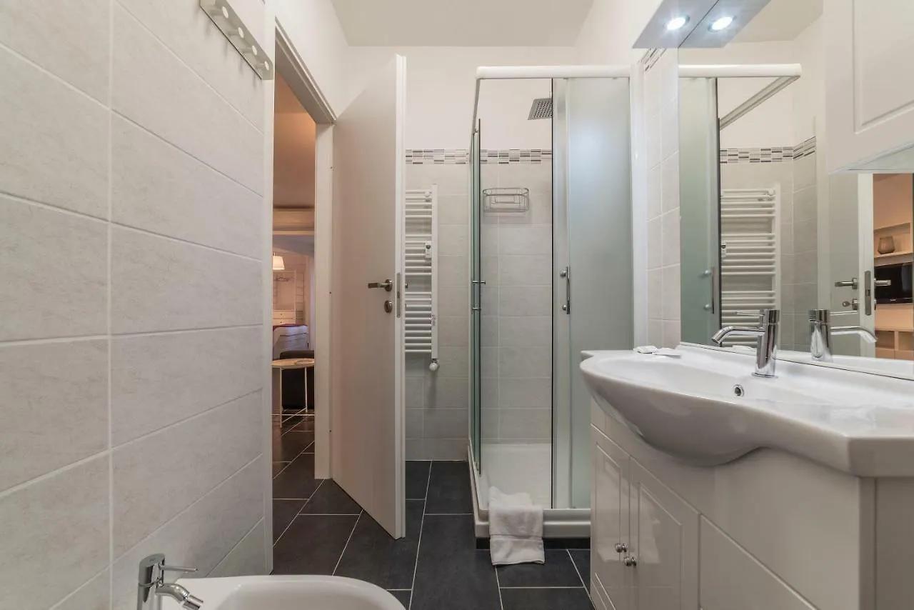 Nomentana White Apartments By Ghor Rzym